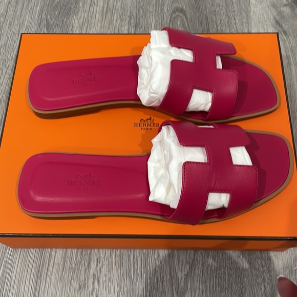 ❌SOLD❌ Hermes Oran Sandal Fuchsia size 38.5 - Picture 6 of 7